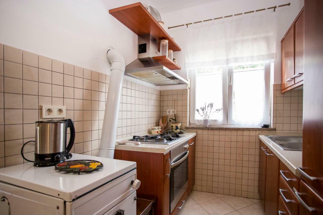 Apartment Beba Rovigno Esterno foto
