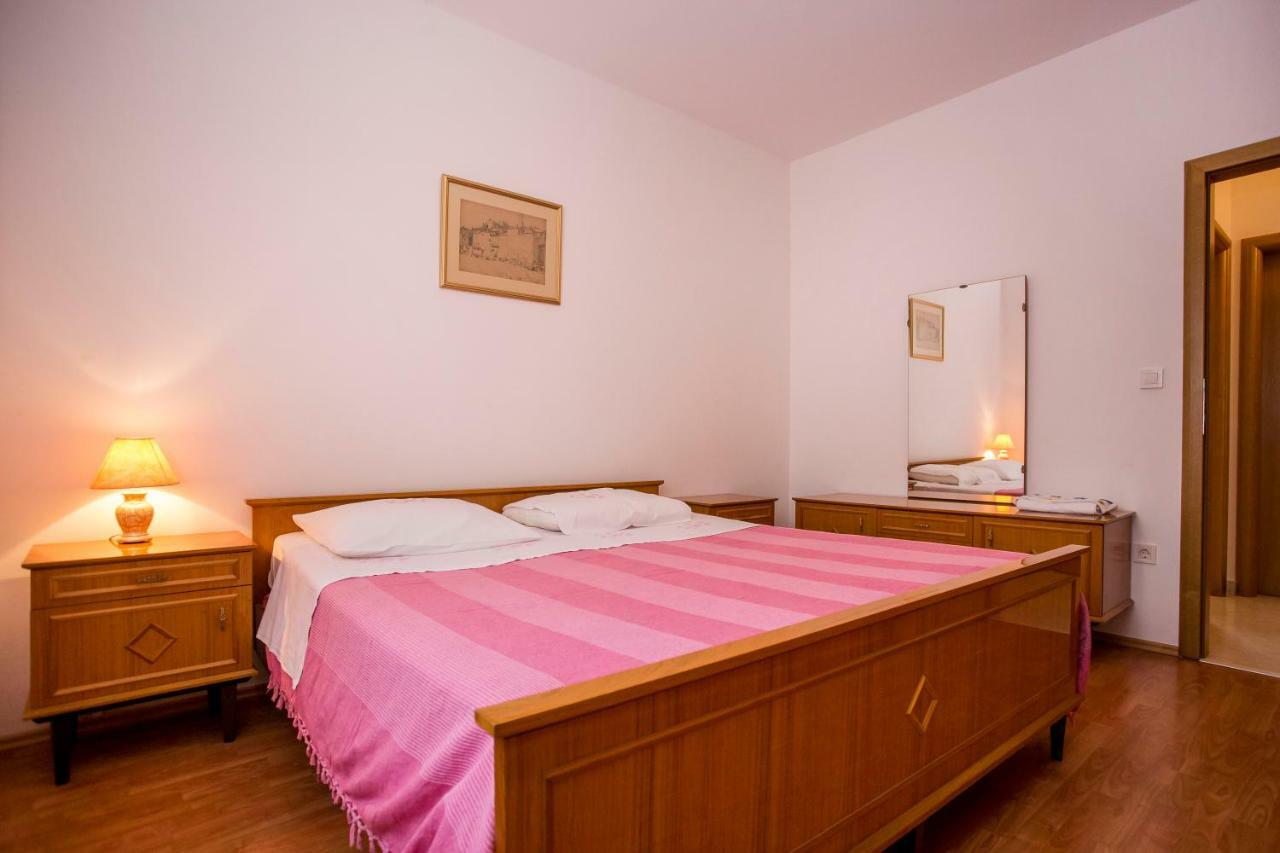 Apartment Beba Rovigno Esterno foto