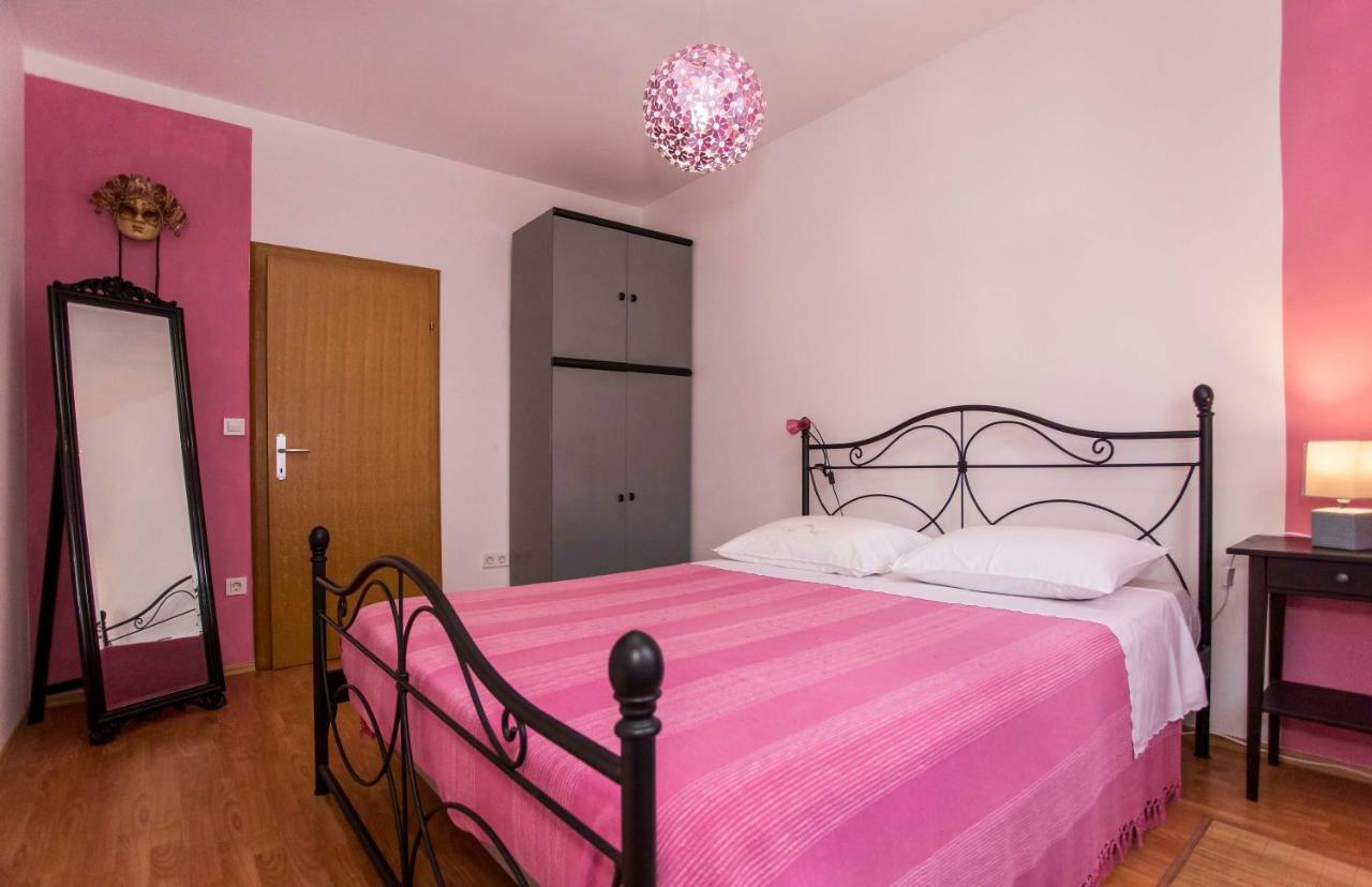 Apartment Beba Rovigno Esterno foto